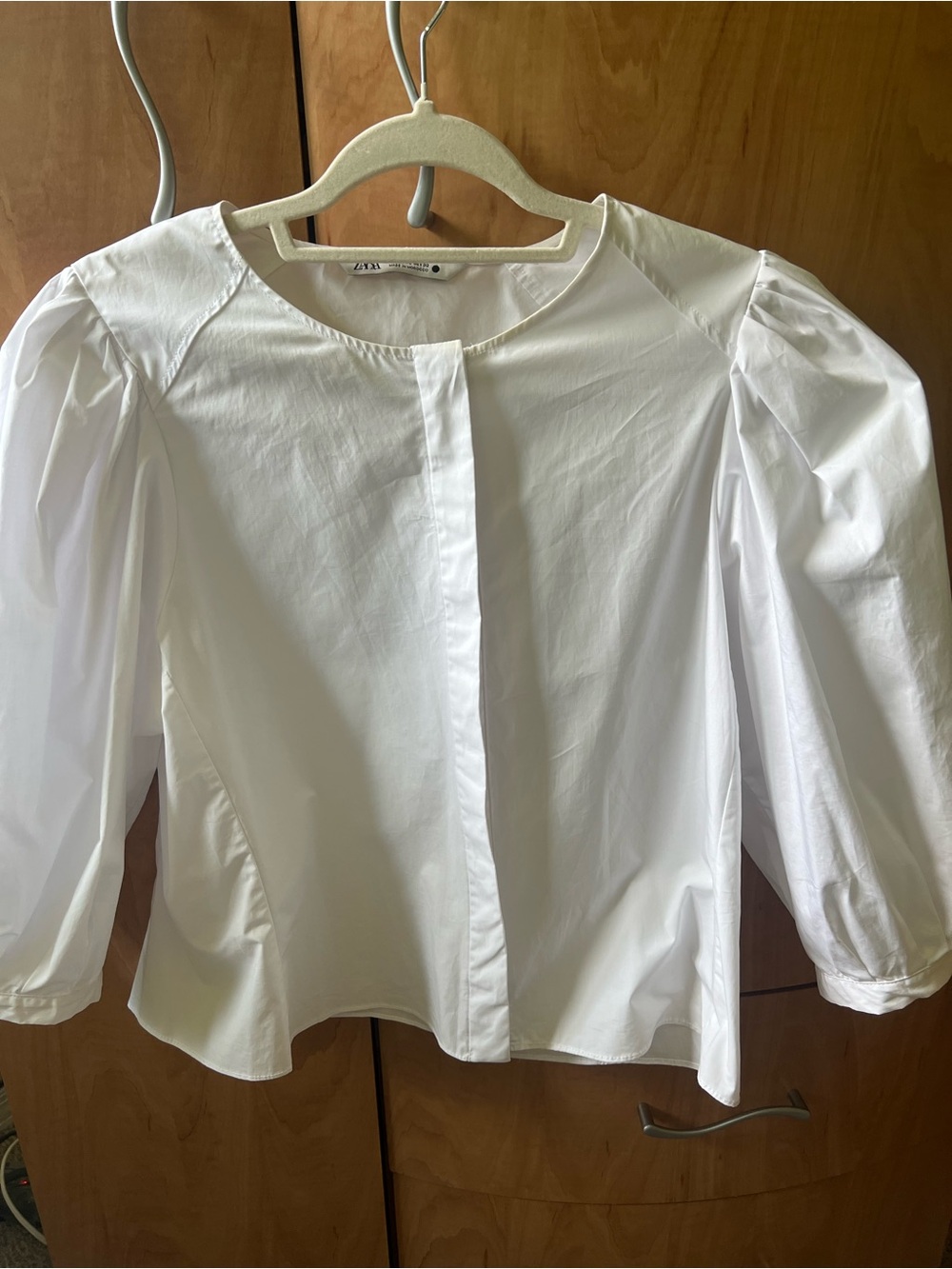 Zara White Puff-Sleeve Buttonless Blouse